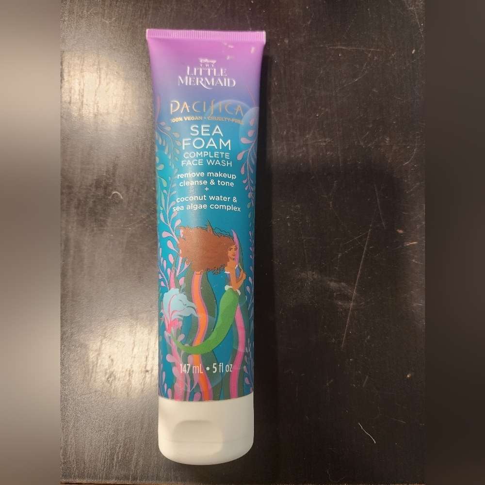 Sea foam face wash